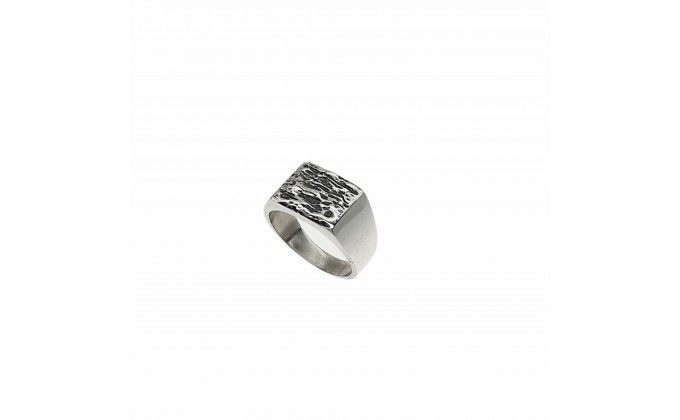 D 122 SOLID SILVER RING